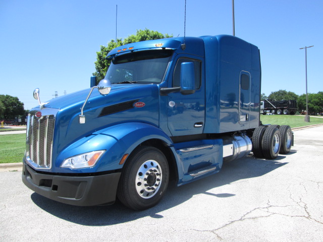 PETERBILT 579